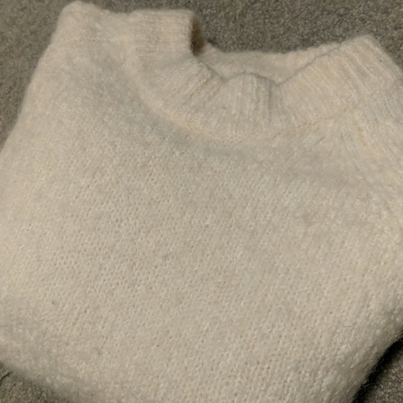 Samsoe and Samsoe cream sweater - Picture 5 of 7